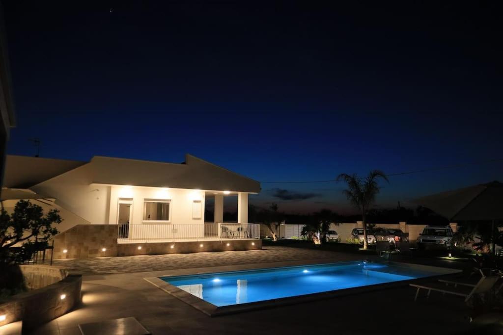 Malia Holiday Villa Conversano Esterno foto